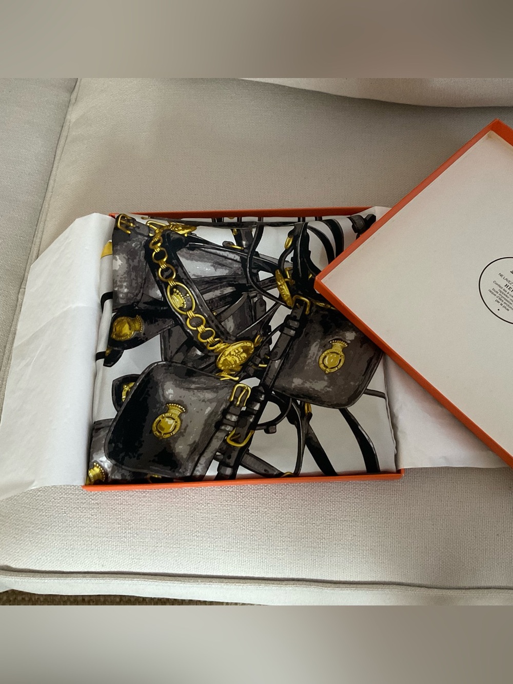HERMES PARIS BRIDES REBELLES SILK SCARF SIZE 90 by 90 CM . - Picture 5 of 11